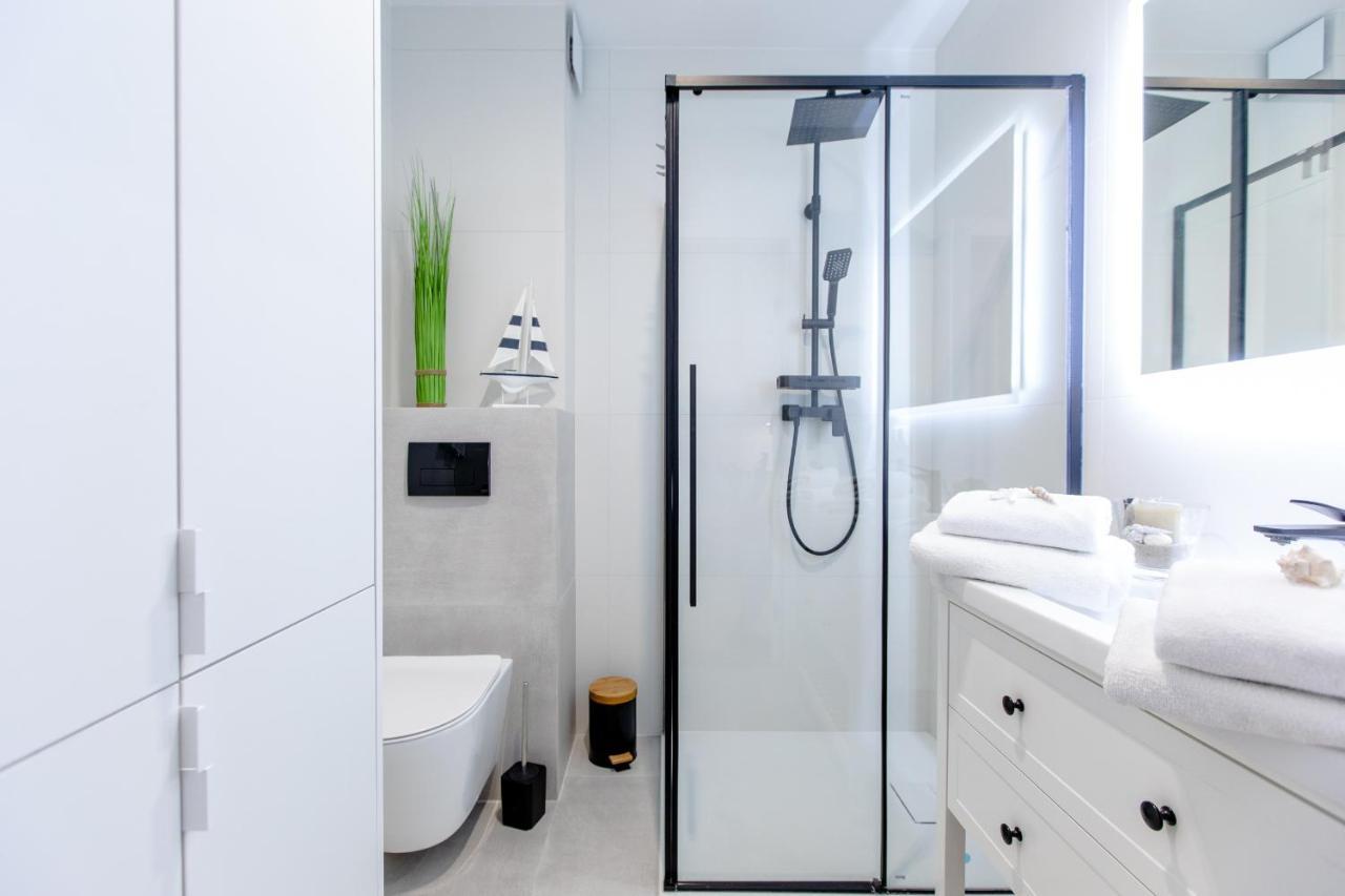 Rewal Blue Sun Morska Apartment Bagian luar foto